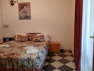 Гостевой дом Saki Apartments Будва Апартаменты с 2 спальнями (для 6 взрослых)-1