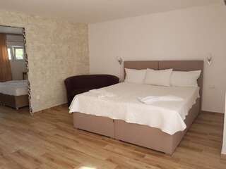 Гостевой дом Saki Apartments Будва Апартаменты с 2 спальнями (для 4 взрослых)-2