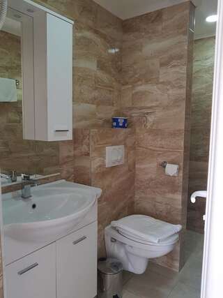 Гостевой дом Saki Apartments Будва Апартаменты с 2 спальнями (для 4 взрослых)-3